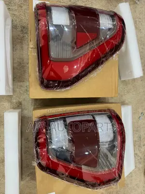 Ford F150 2022 Taillight LED Pair Is 6000 and One Side 3000