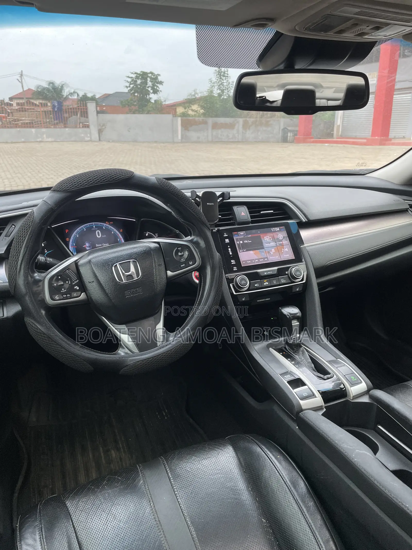Honda Civic Touring 4dr Sedan (1.5L 4cyl) 2017 Gray