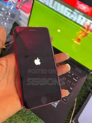 Apple iPhone SE (2020) 64 GB Red