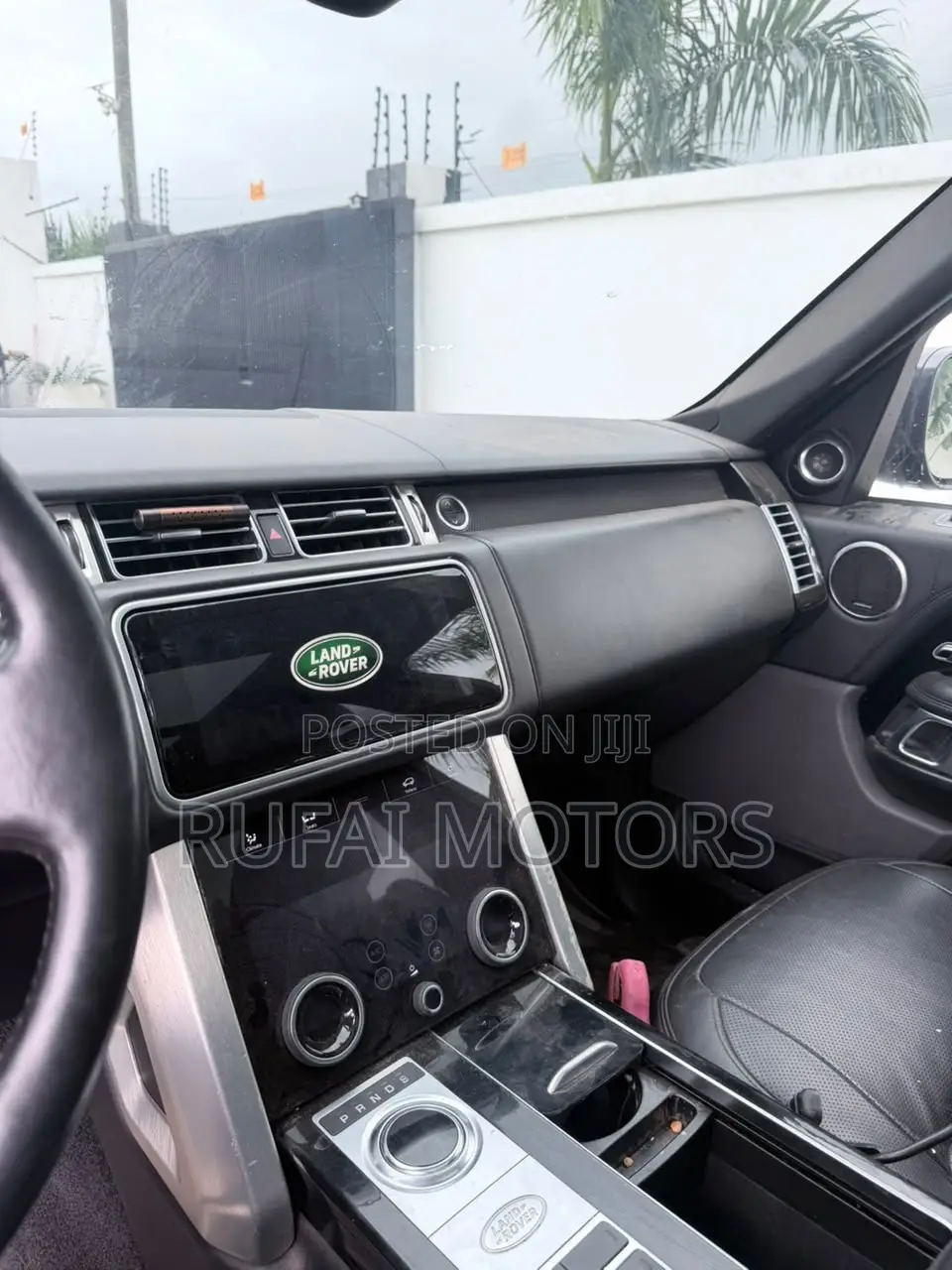 Land Rover Range Rover Vogue 2019 Black
