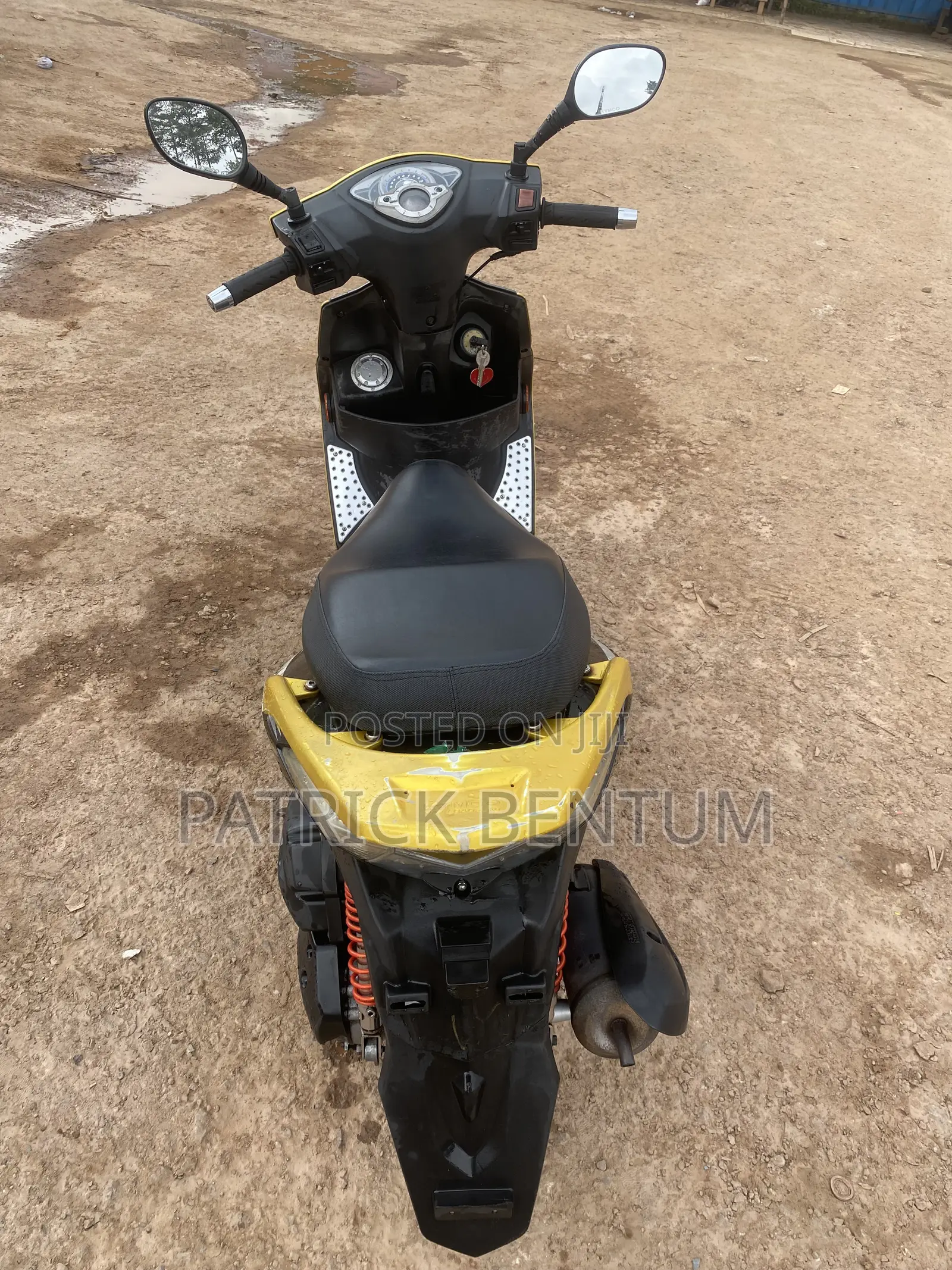 Kymco 2015 Yellow