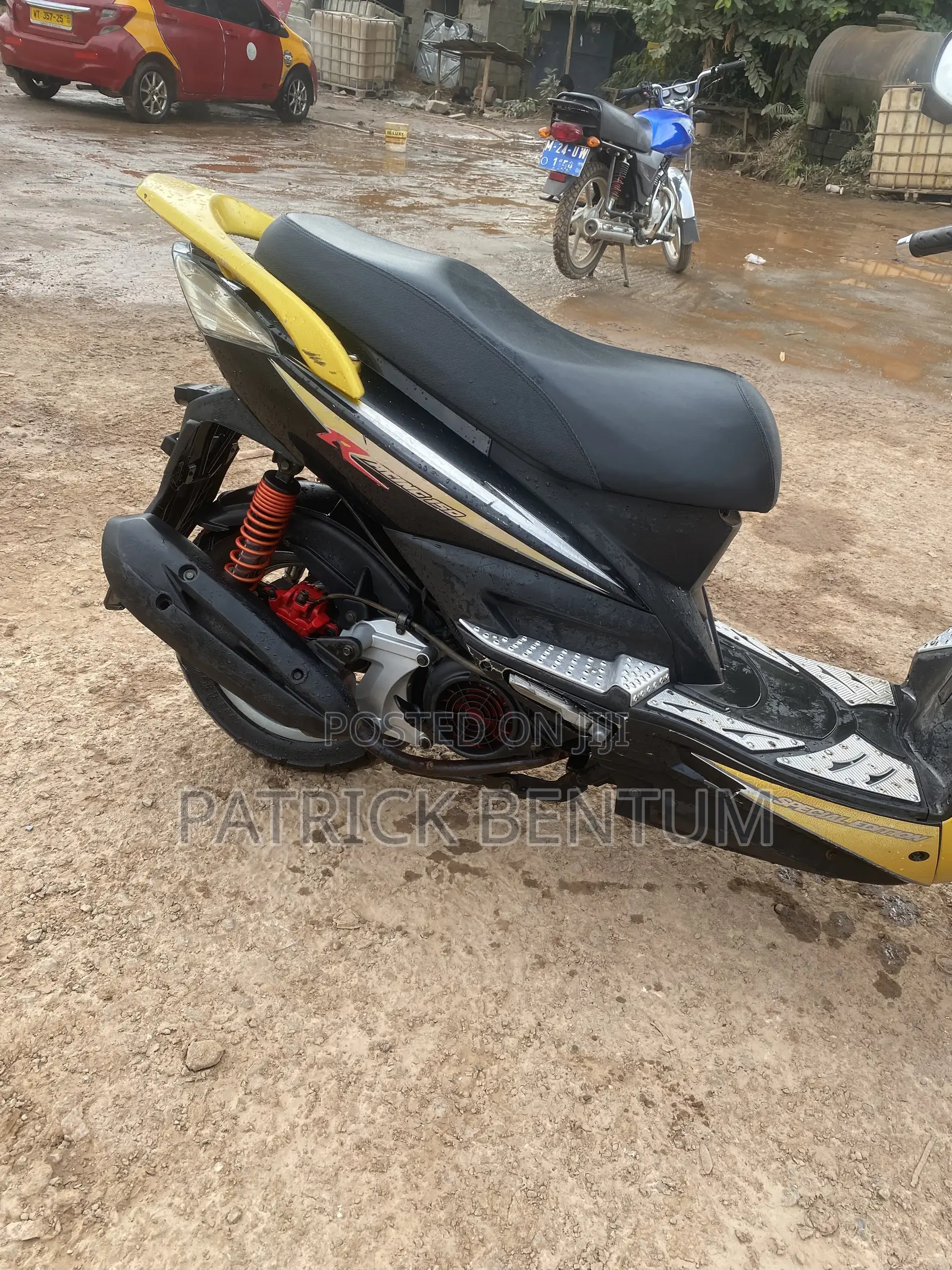 Kymco 2015 Yellow