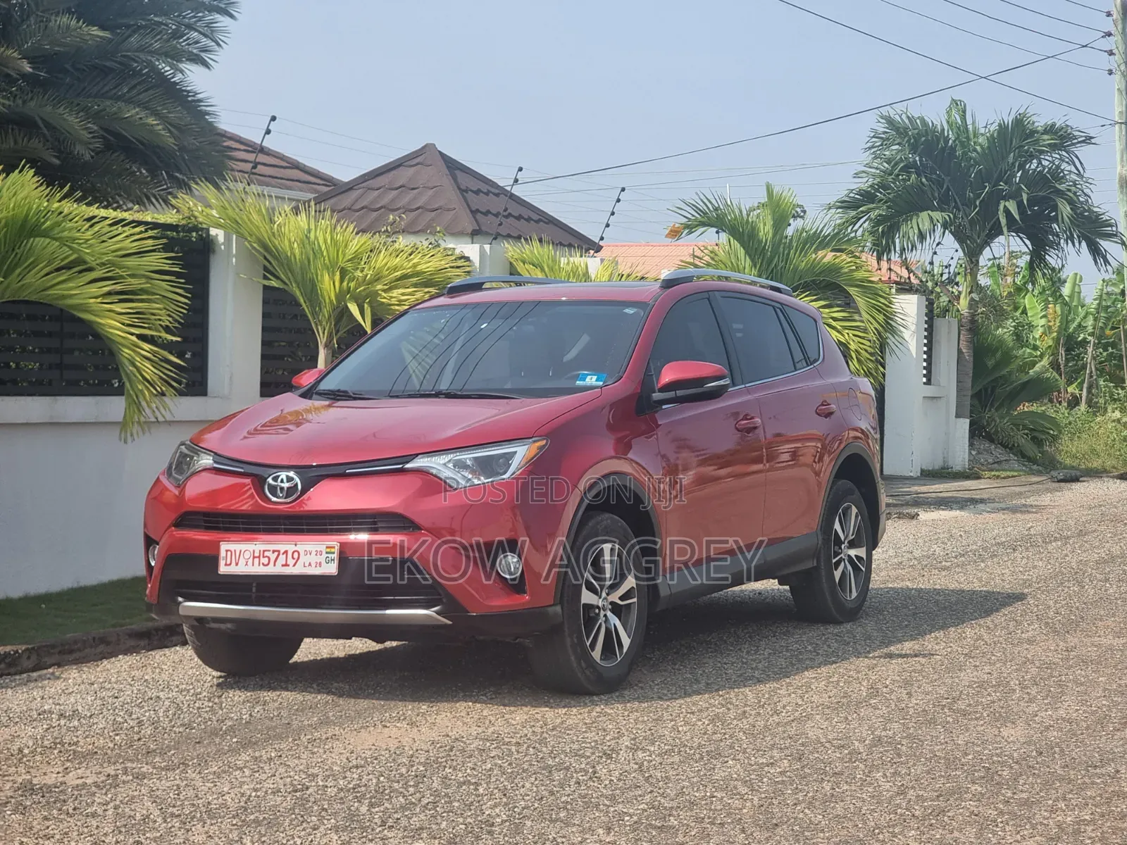 Toyota RAV4 XLE 4dr SUV (2.5L 4cyl 6A) 2015 Red