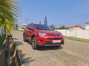 Toyota RAV4 XLE 4dr SUV (2.5L 4cyl 6A) 2015 Red