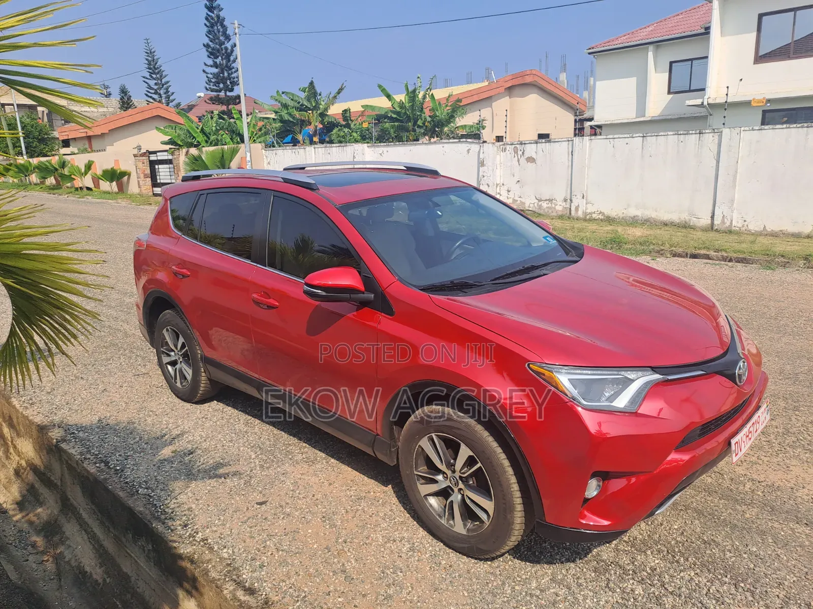 Toyota RAV4 XLE 4dr SUV (2.5L 4cyl 6A) 2015 Red