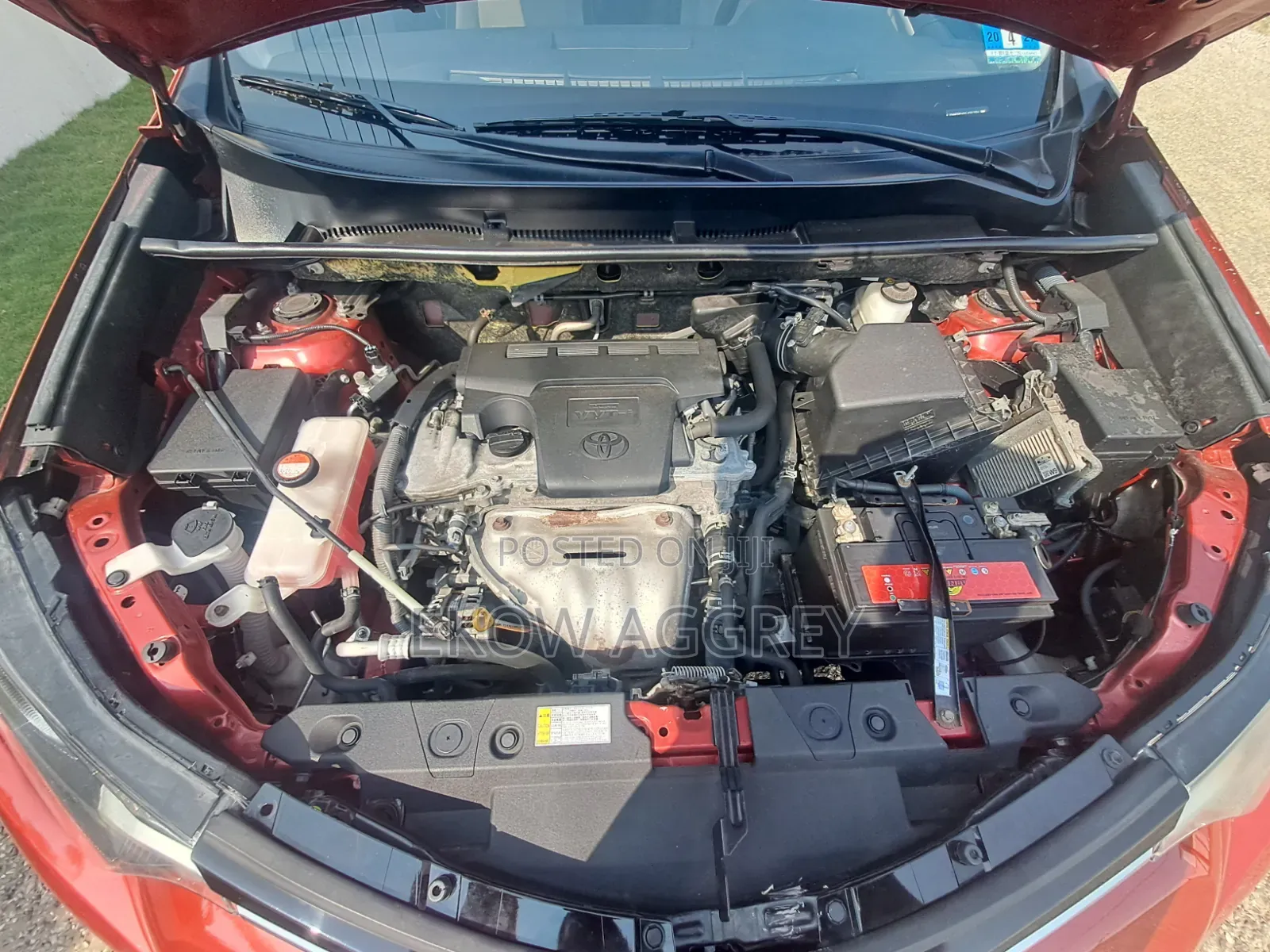Toyota RAV4 XLE 4dr SUV (2.5L 4cyl 6A) 2015 Red