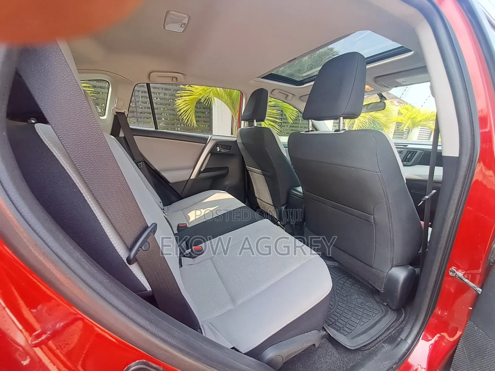 Toyota RAV4 XLE 4dr SUV (2.5L 4cyl 6A) 2015 Red