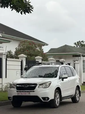 Subaru Forester 2.5i Premium PZEV 4dr SUV AWD (2.5L 4cyl 6M) 2014 White
