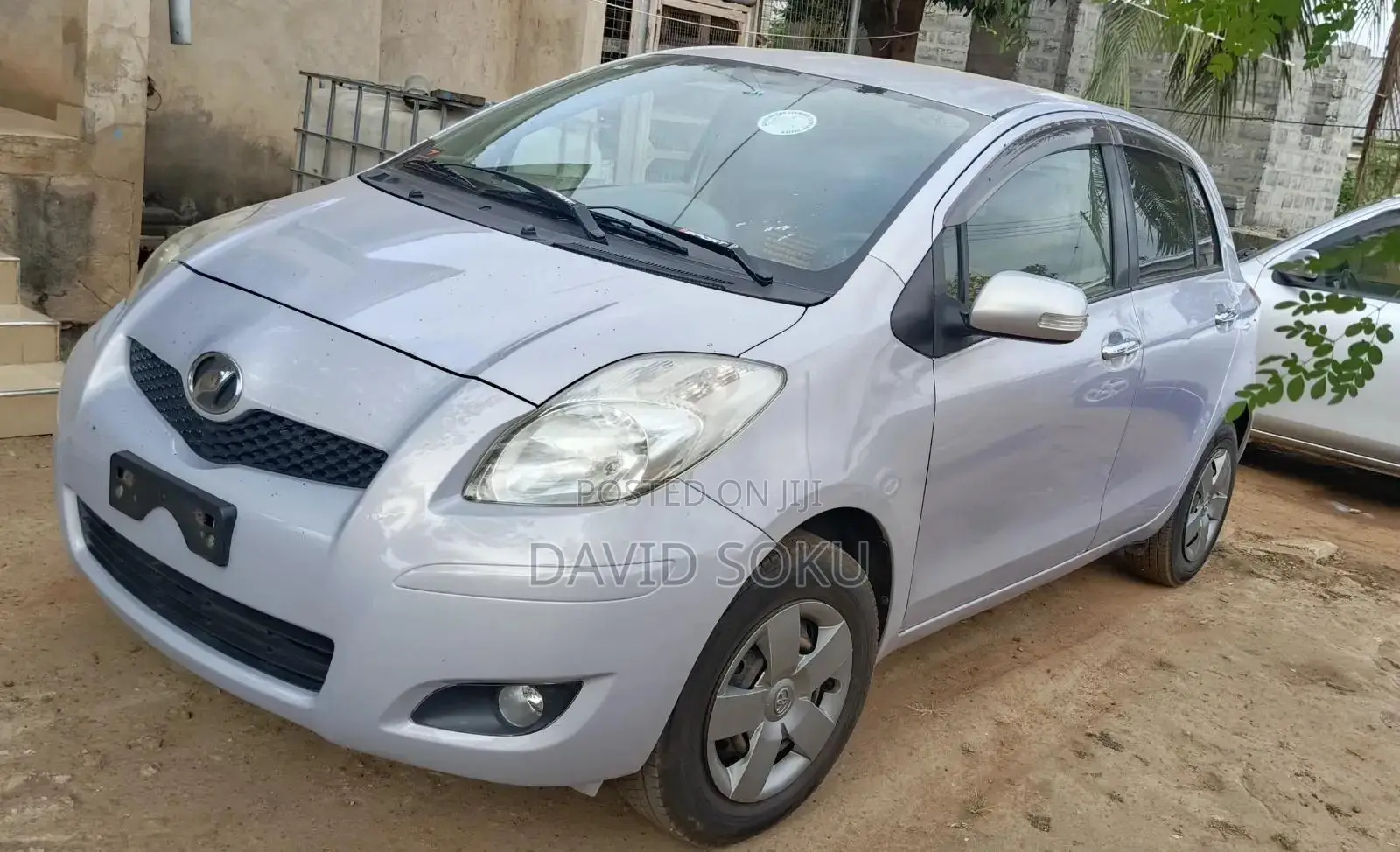 Toyota Vitz 2010 Purple