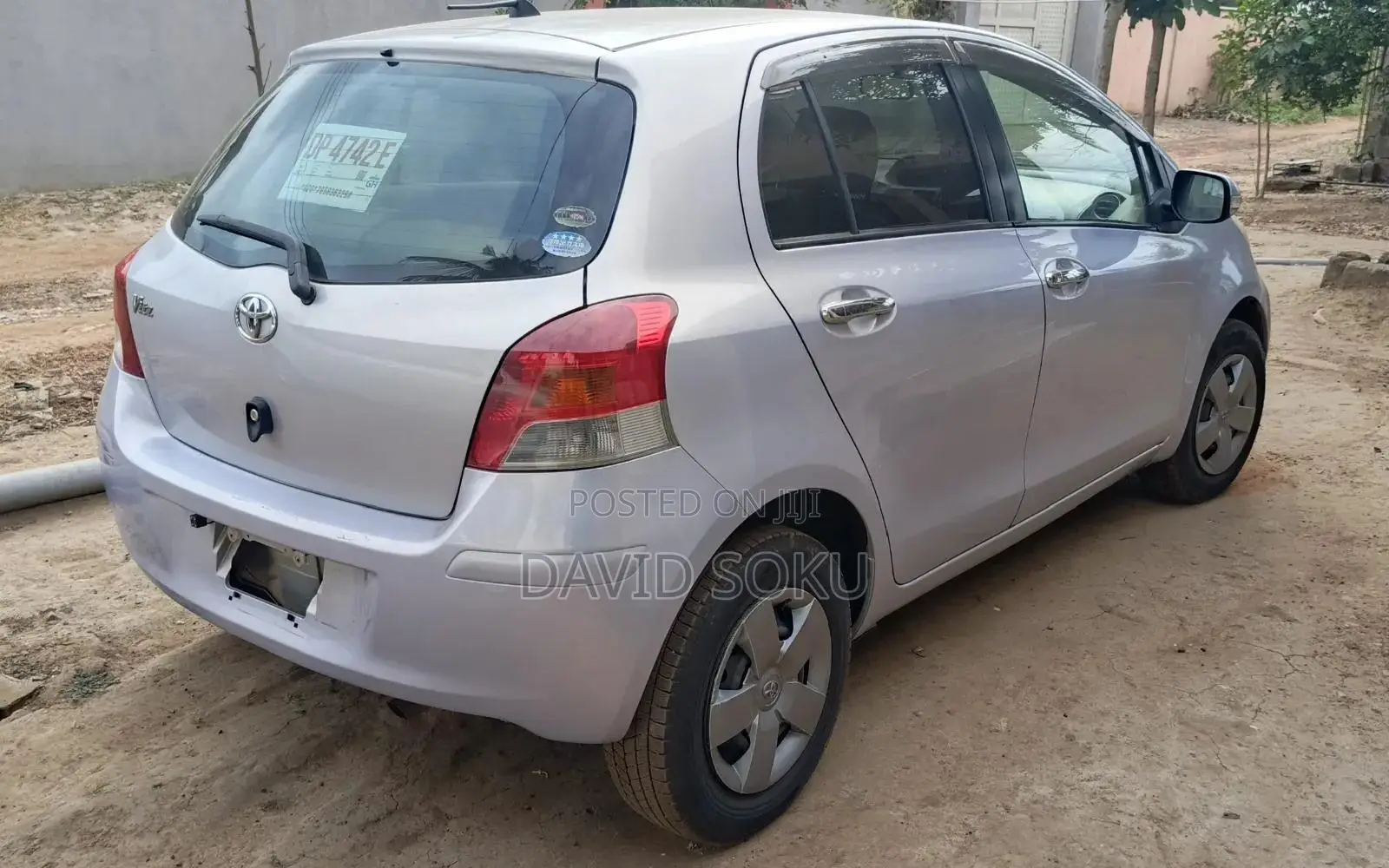 Toyota Vitz 2010 Purple