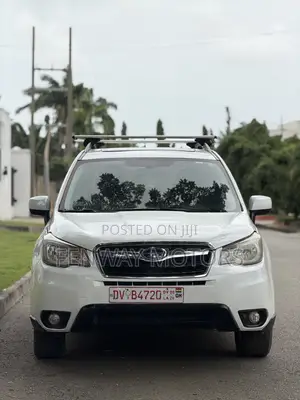 Subaru Forester 2.5i Premium PZEV 4dr SUV AWD (2.5L 4cyl 6M) 2014 White