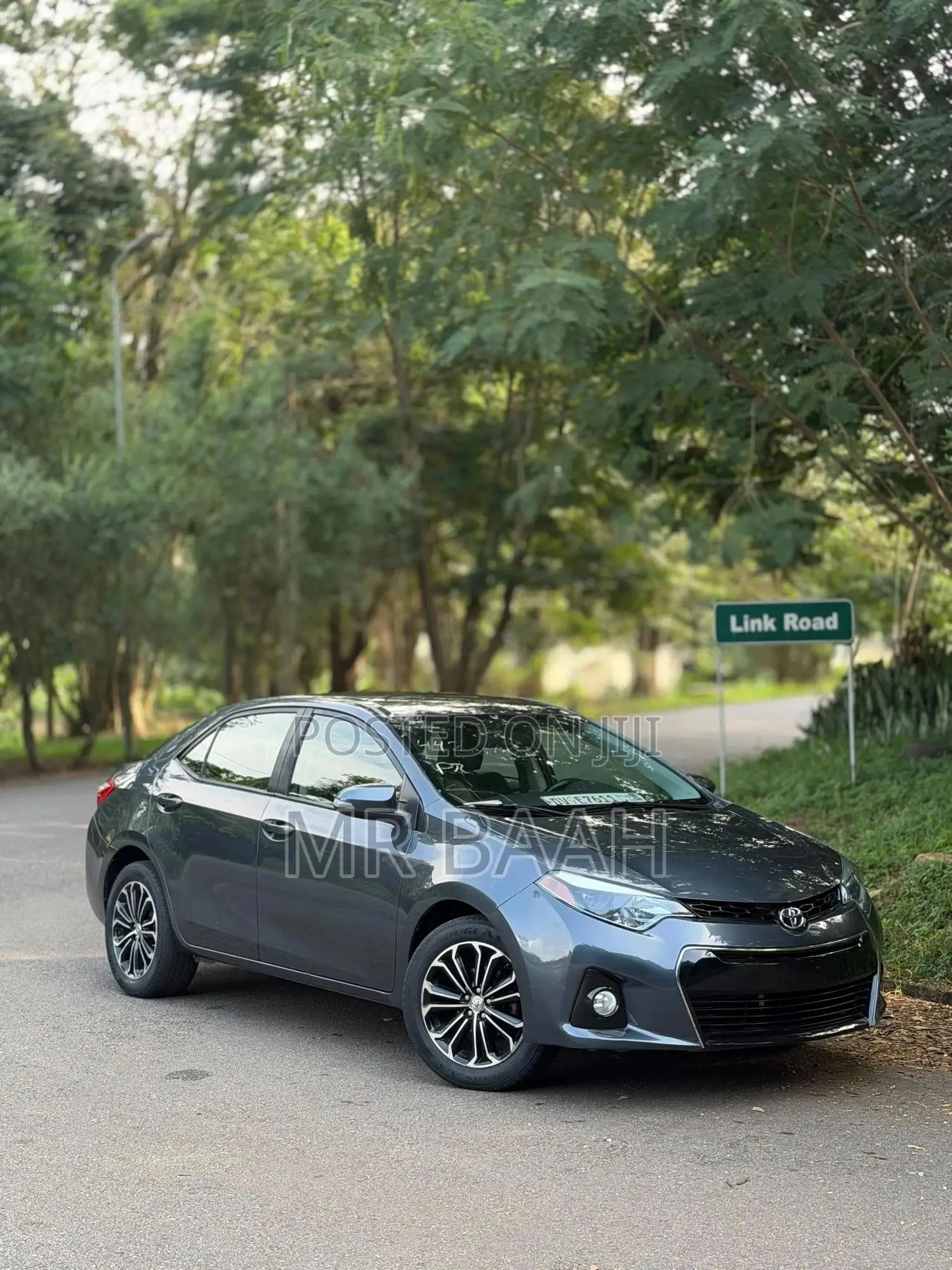 Toyota Corolla S 4dr Sedan (1.8L 4cyl CVT) 2016 Gray