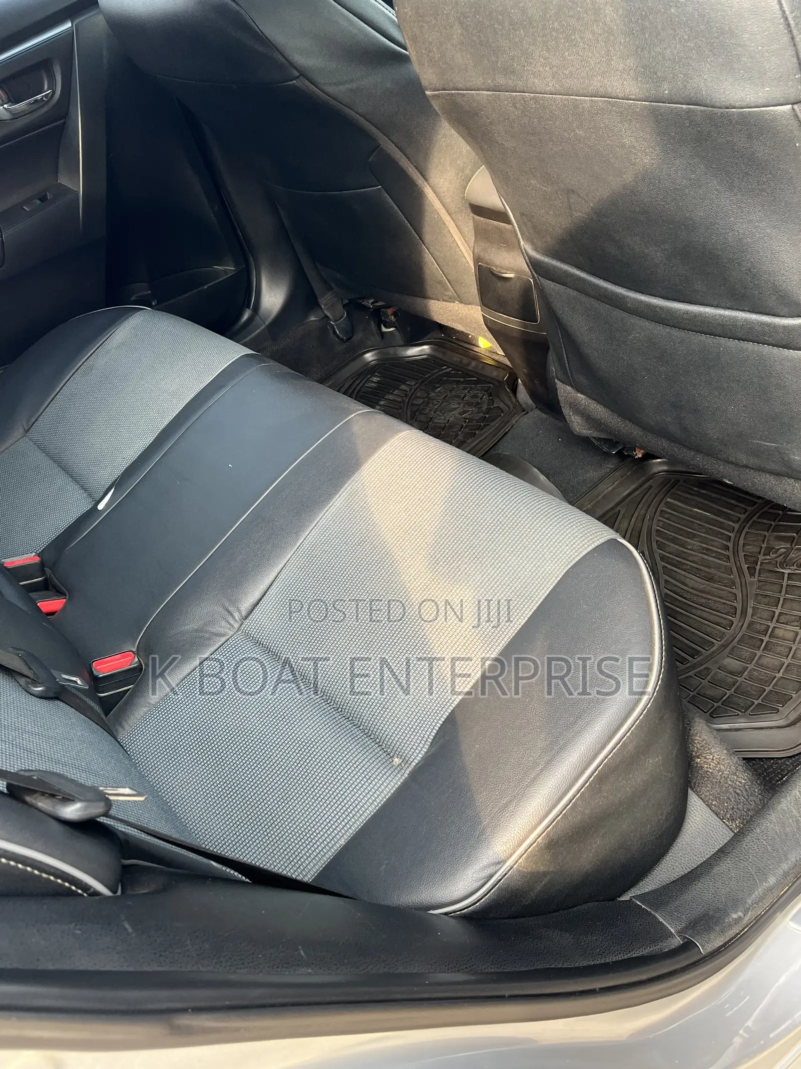 Toyota Corolla S 4dr Sedan (1.8L 4cyl CVT) 2015 Silver