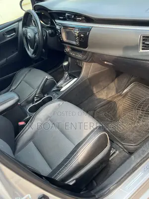 Toyota Corolla S 4dr Sedan (1.8L 4cyl CVT) 2015 Silver