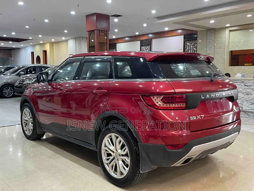 Land Rover Discovery Sport 2016 Red