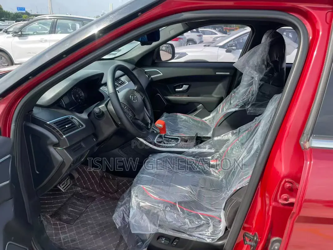 Land Rover Discovery Sport 2016 Red