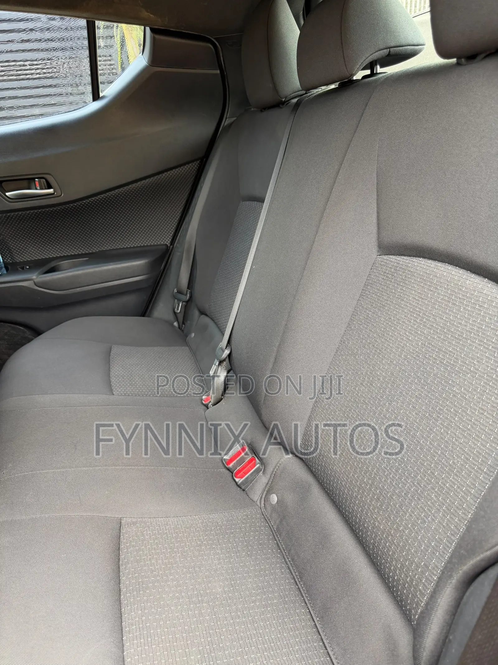 Toyota C-HR XLE FWD Sport Utility (2.0L 4cyl 2AM) 2018 Black