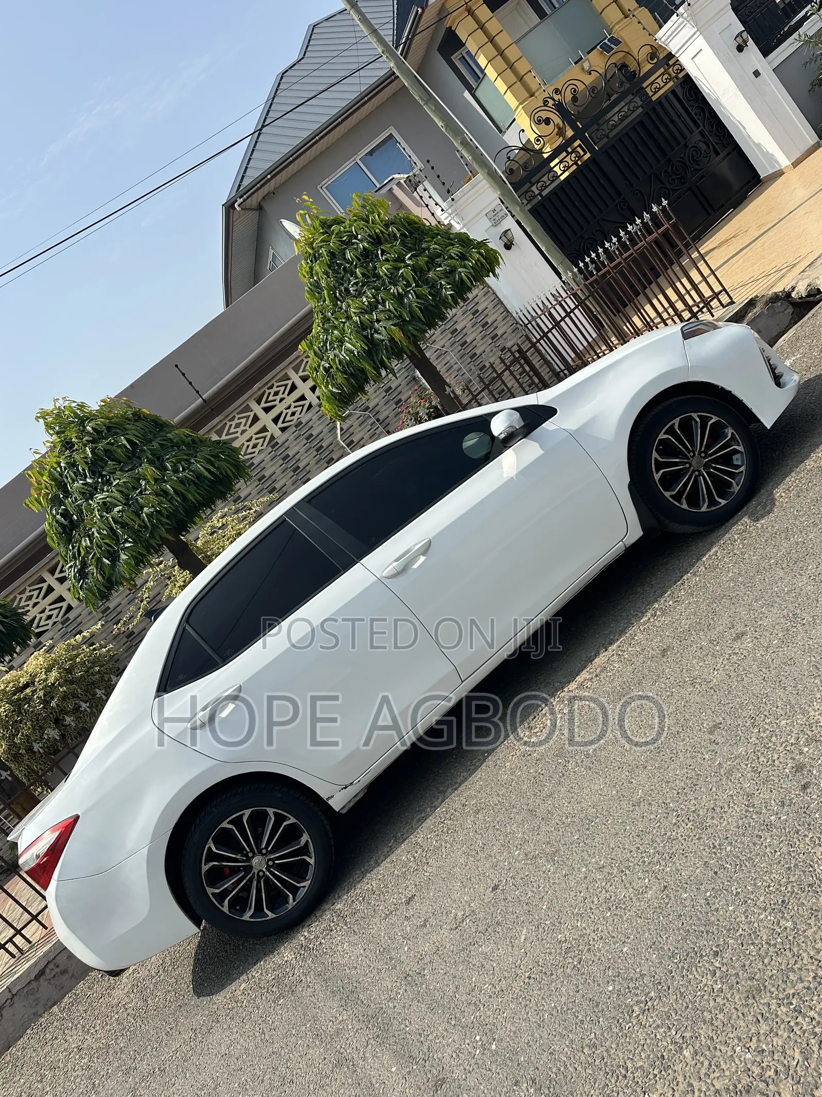 Toyota Corolla S 4dr Sedan (1.8L 4cyl CVT) 2016 White