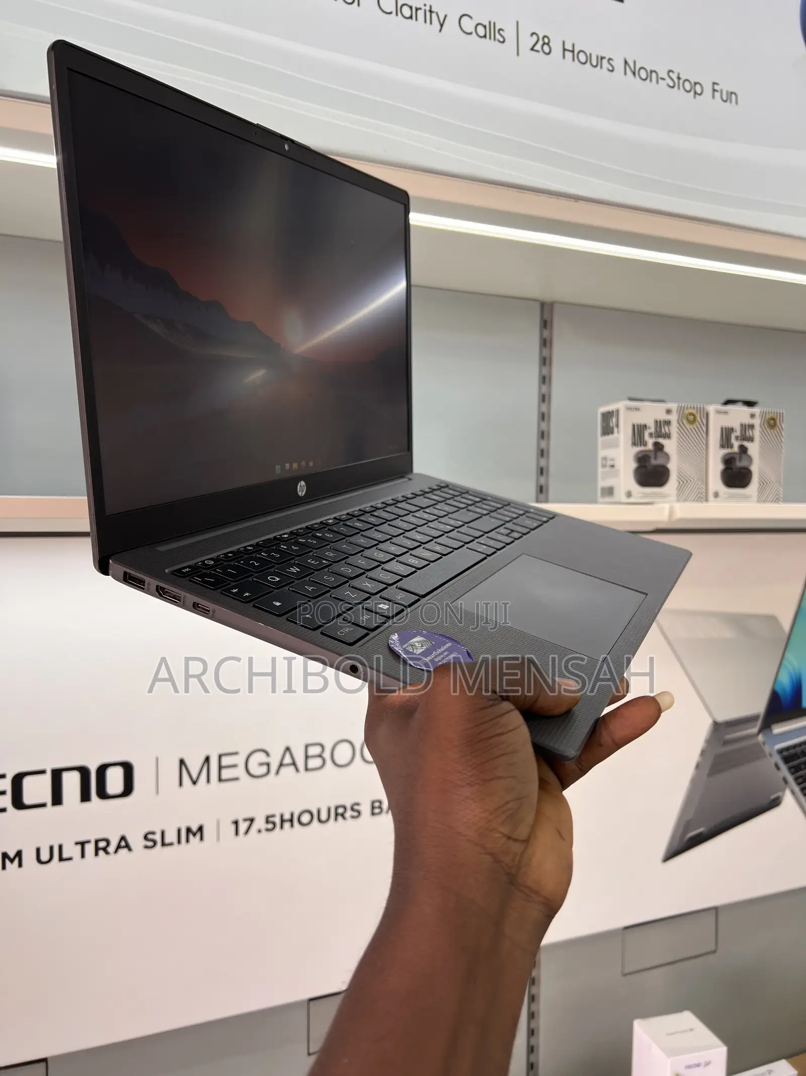 New Laptop HP 255 16GB Intel Core i5 SSHD (Hybrid) 512GB