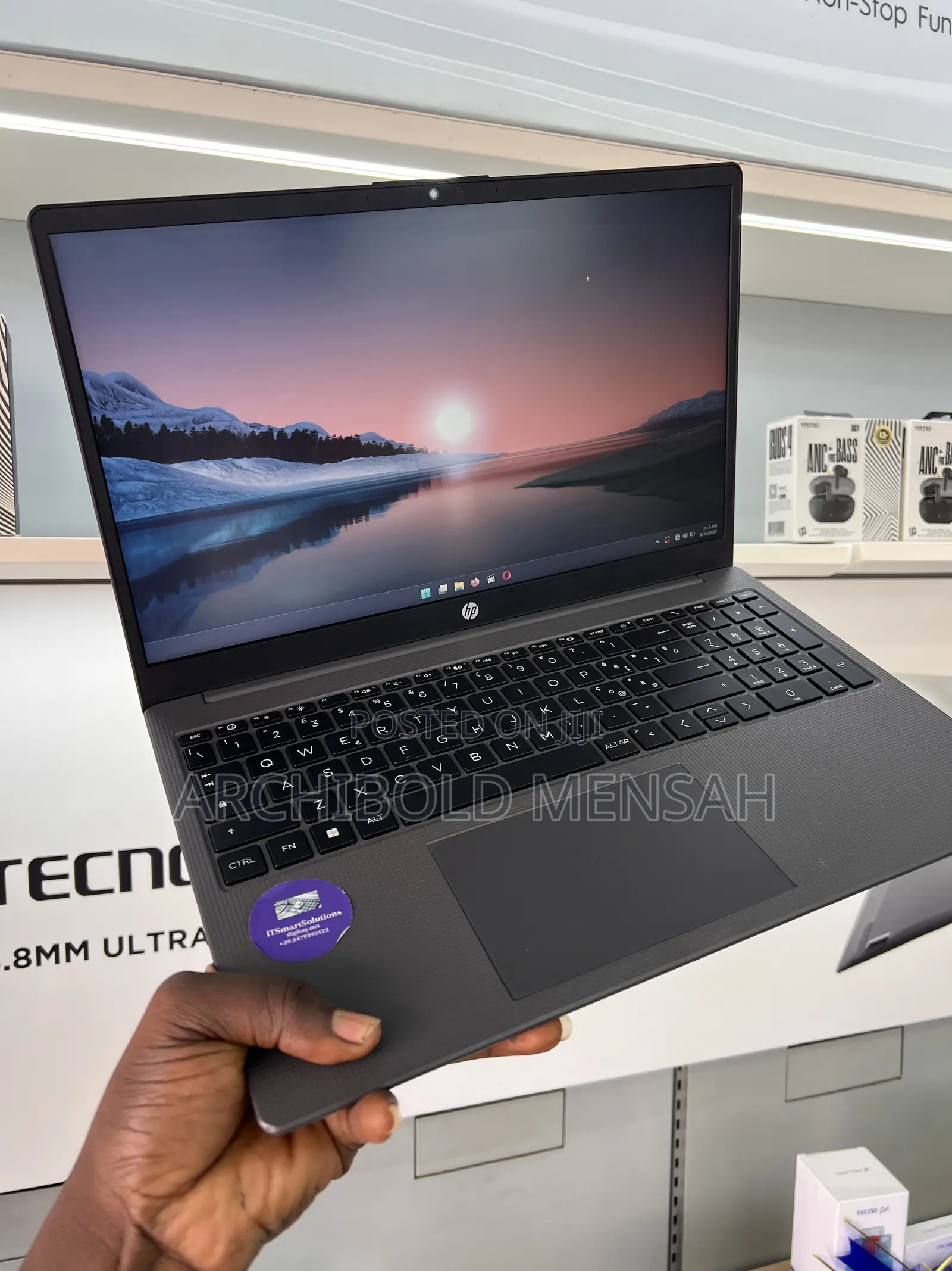 New Laptop HP 255 16GB Intel Core i5 SSHD (Hybrid) 512GB