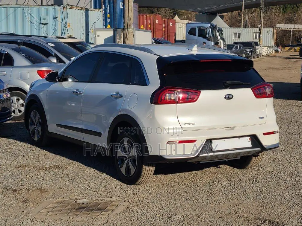 Kia Niro Plug-In Hybrid 2018 White
