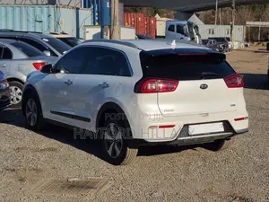 Kia Niro Plug-In Hybrid 2018 White