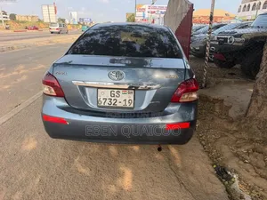 Toyota Yaris 2009 Blue