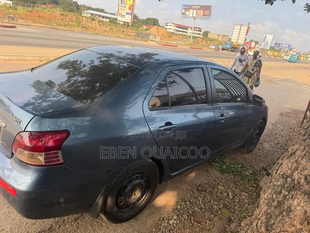 Toyota Yaris 2009 Blue