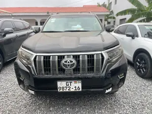Toyota Land Cruiser 2016 Black