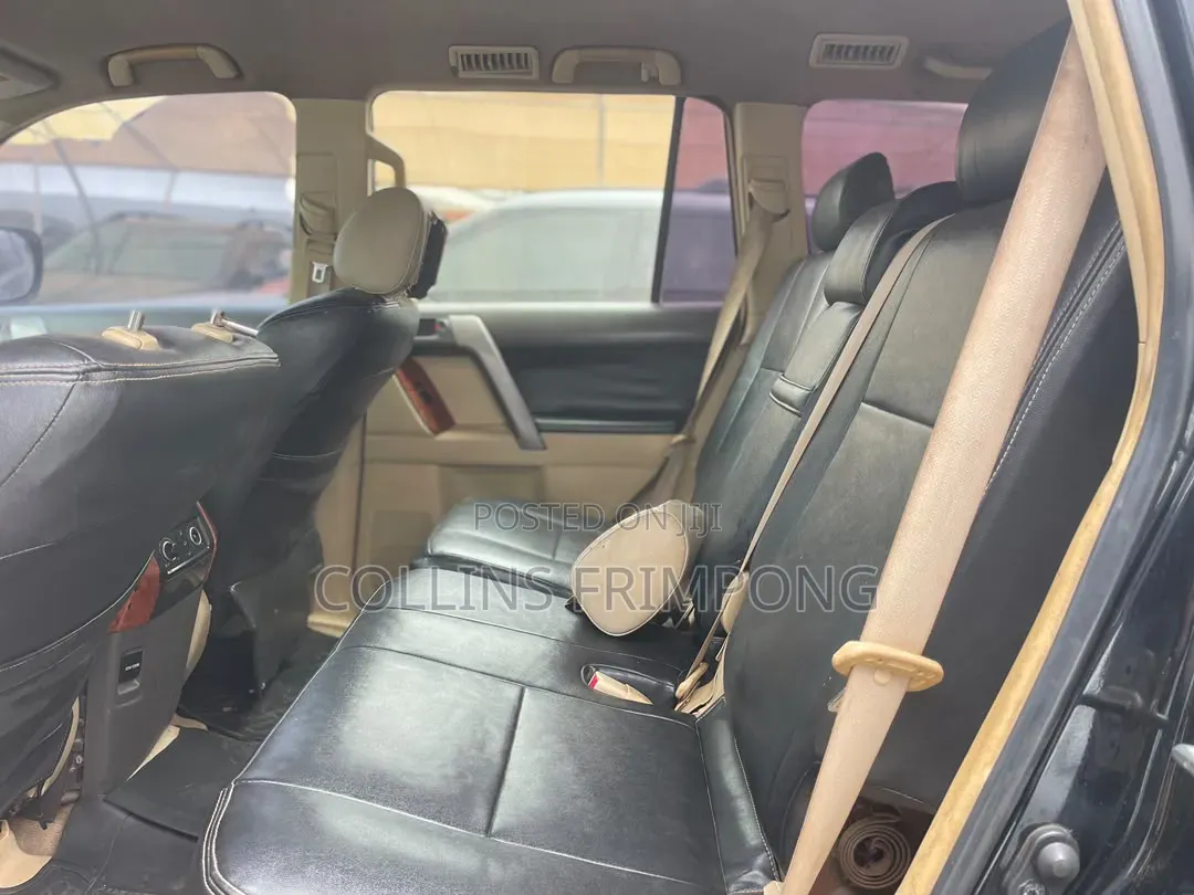 Toyota Land Cruiser 2016 Black