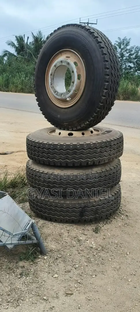 Az326 12.00r20