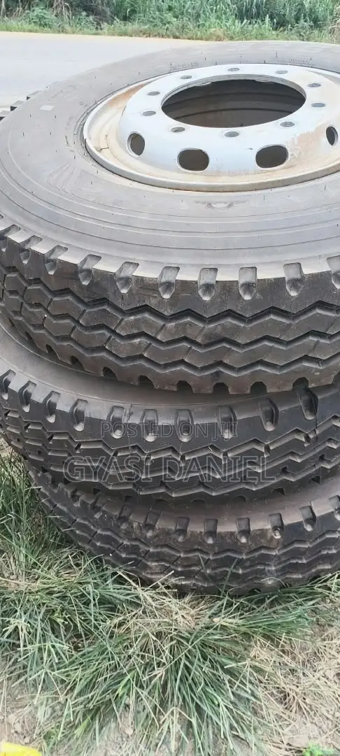 Az326 12.00r20