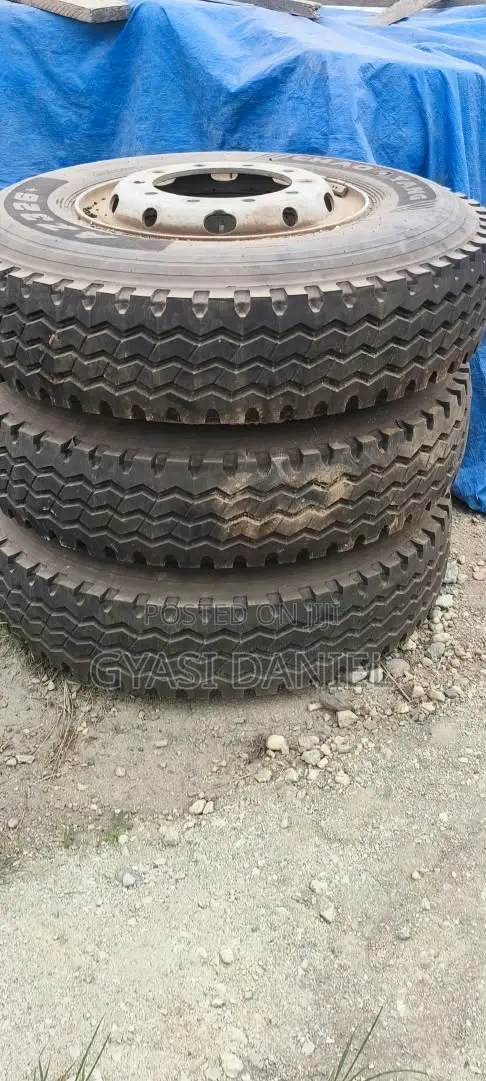 Az326 12.00r20