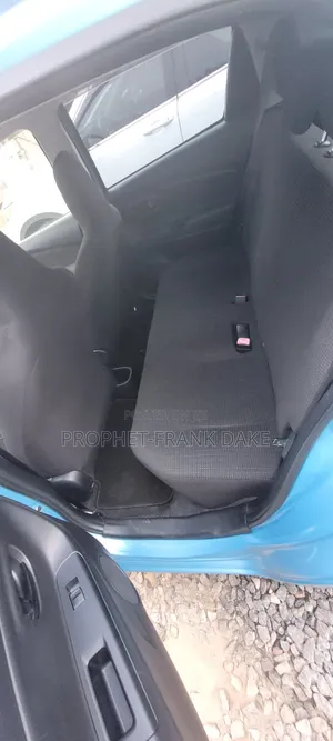 Toyota Vitz 2012 Blue