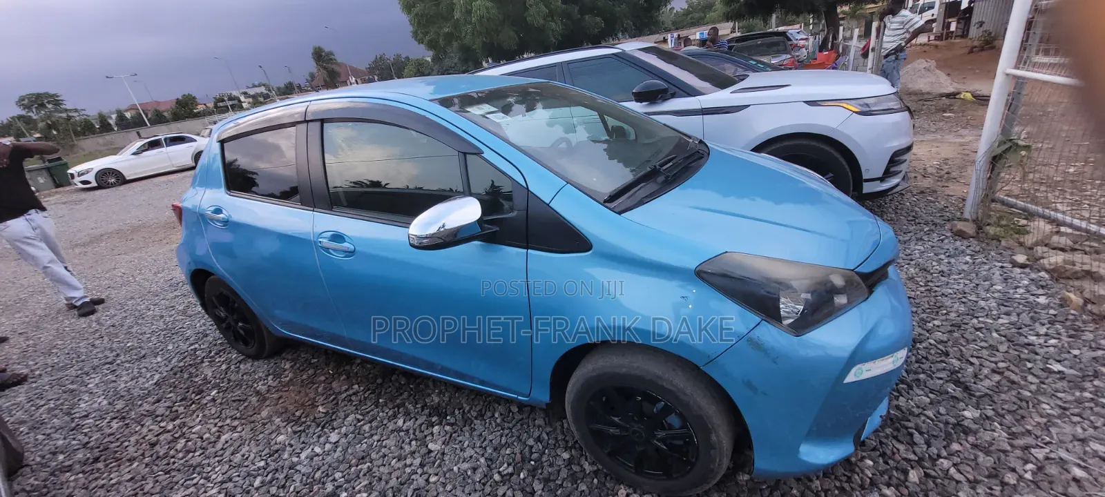 Toyota Vitz 2012 Blue
