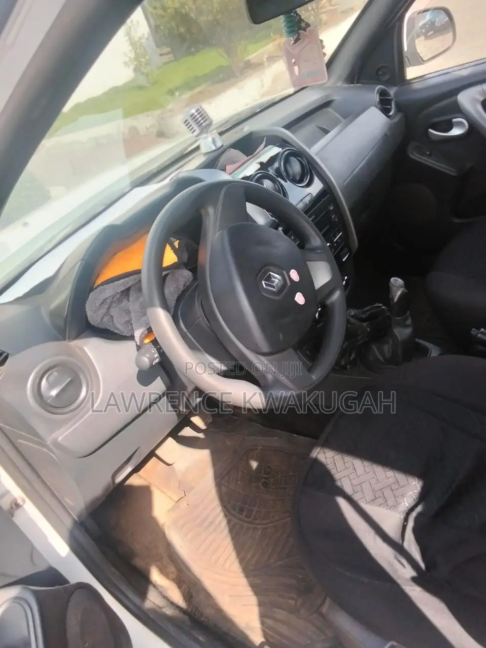 Renault Duster 2021 White