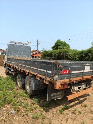 Daewoo Novus Truck