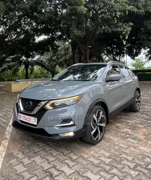 Nissan Rogue SV 2022 Gray