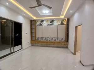 4bdrm Duplex in East Legon, American House for sale