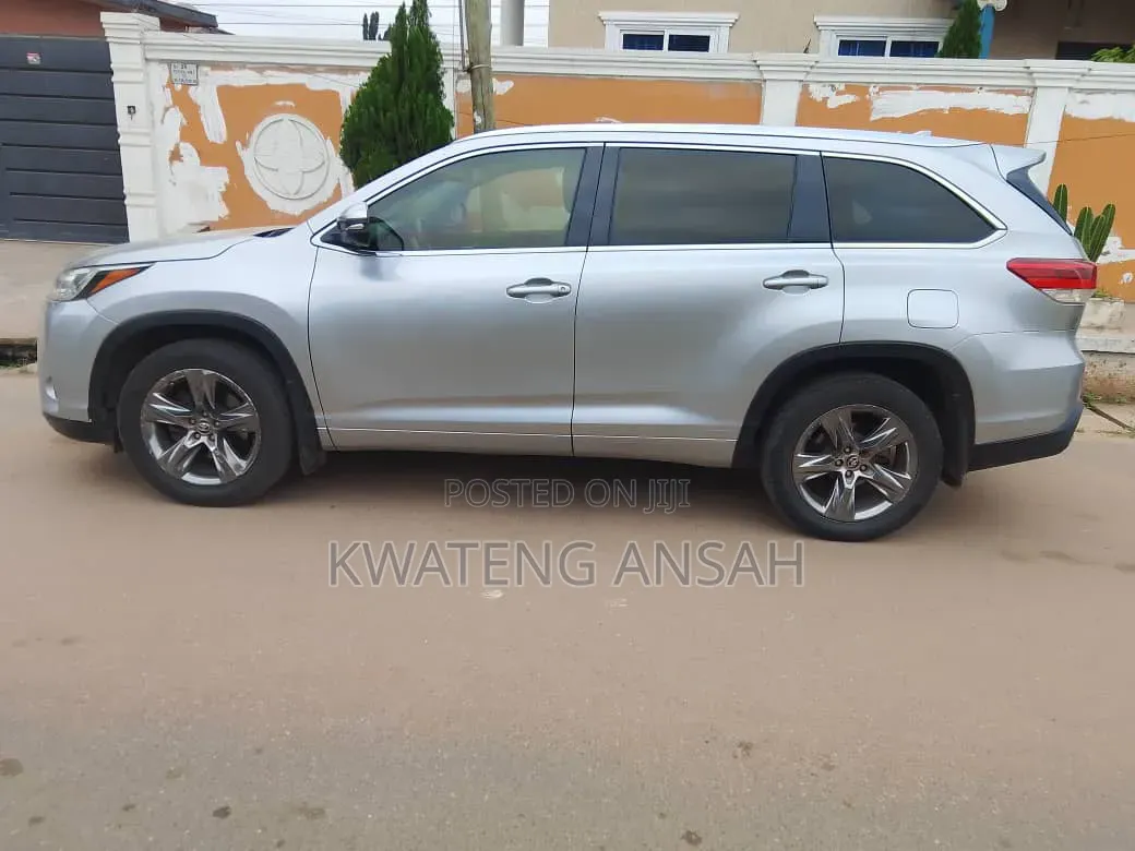 Toyota Highlander 2017 Silver