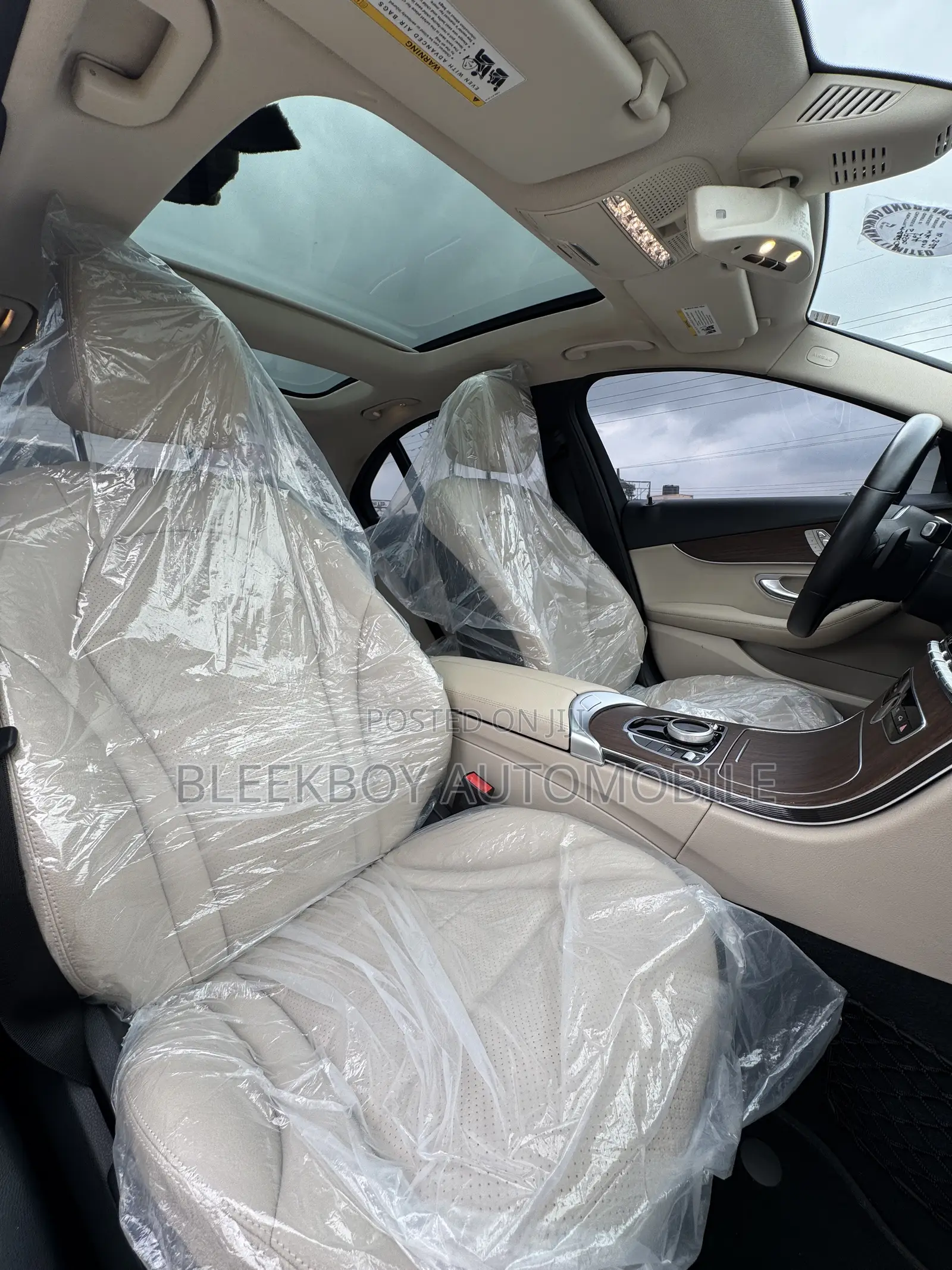 Mercedes-Benz C300 2019 White