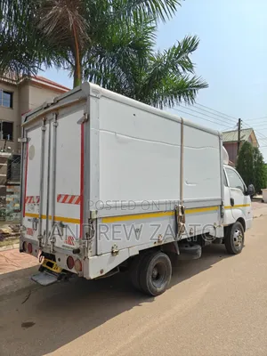 Kia Bongo Container Truck (Side Open)