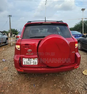 Toyota RAV4 2010 Red