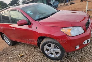 Toyota RAV4 2010 Red