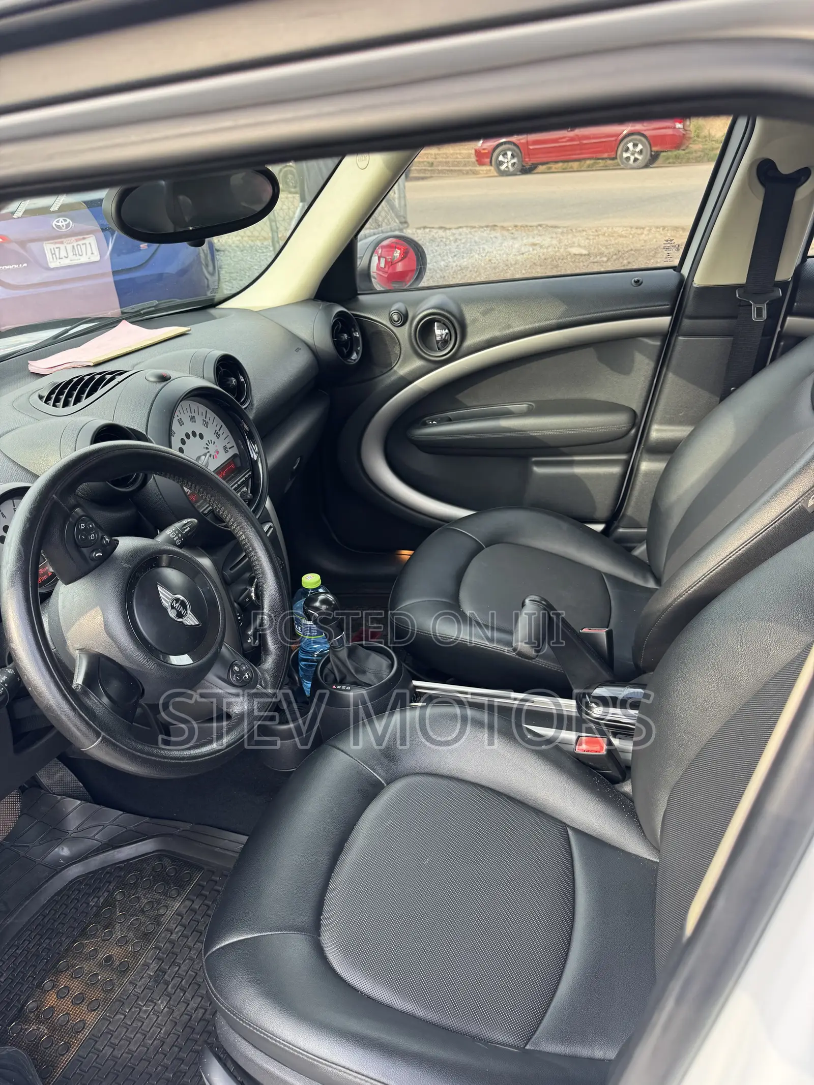 Mini Cooper 2dr Convertible (1.6L 4cyl 6M) 2014 White
