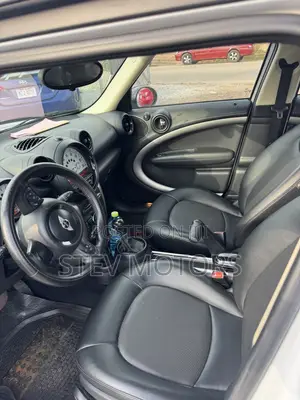 Mini Cooper 2dr Convertible (1.6L 4cyl 6M) 2014 White