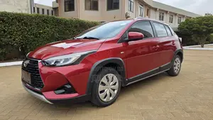 Toyota Yaris 2020 Red