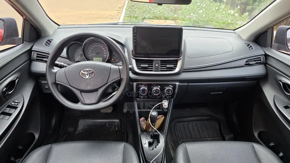 Toyota Yaris 2020 Red