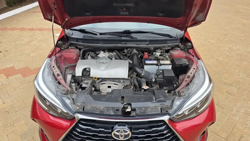 Toyota Yaris 2020 Red