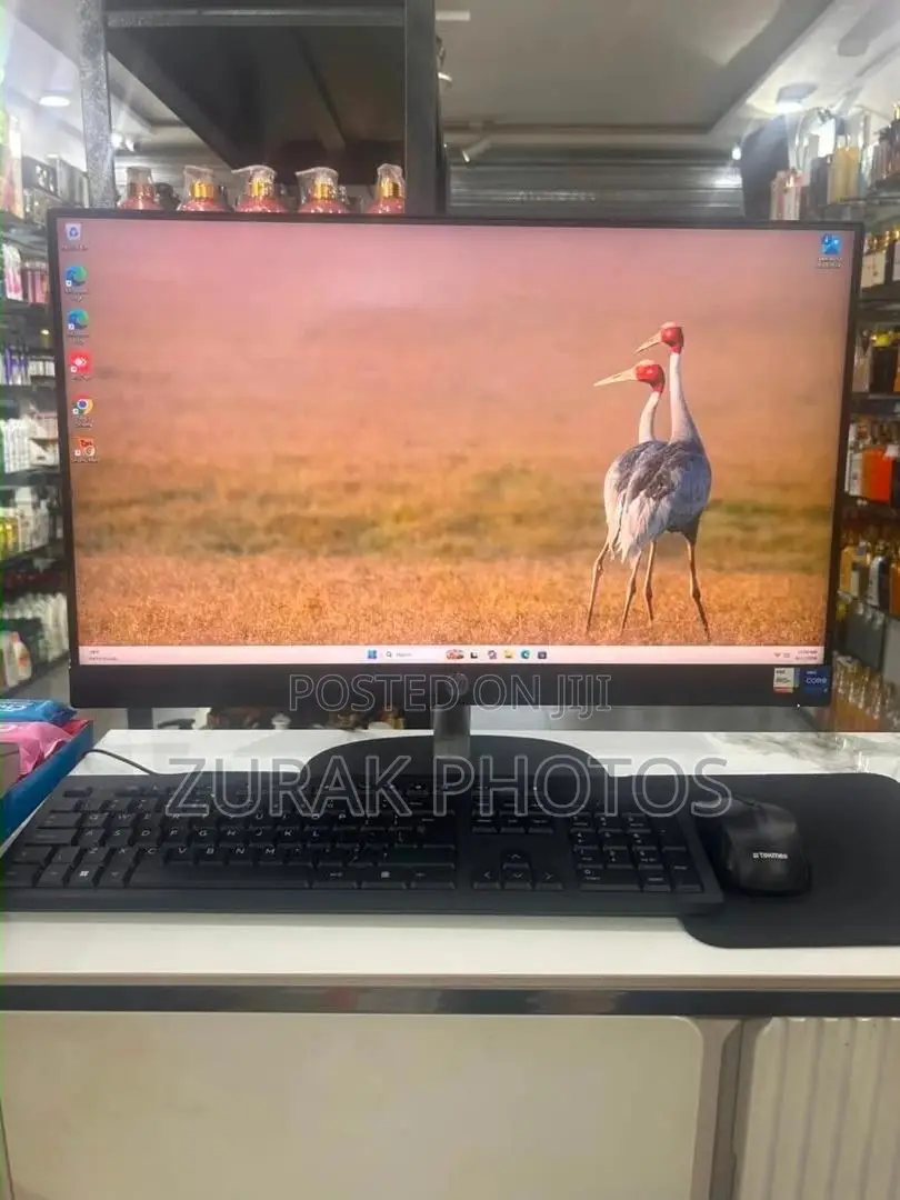Desktop Computer HP AiO 24 16GB Intel Core i7 SSD 512GB